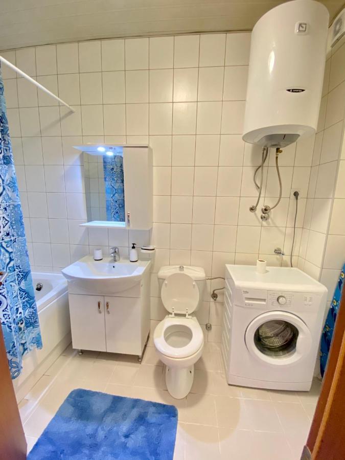 Garden Apartment *